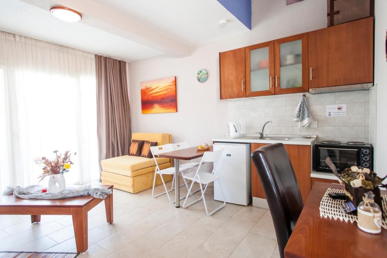 Erosaria Suites Nikiti  Exterior photo